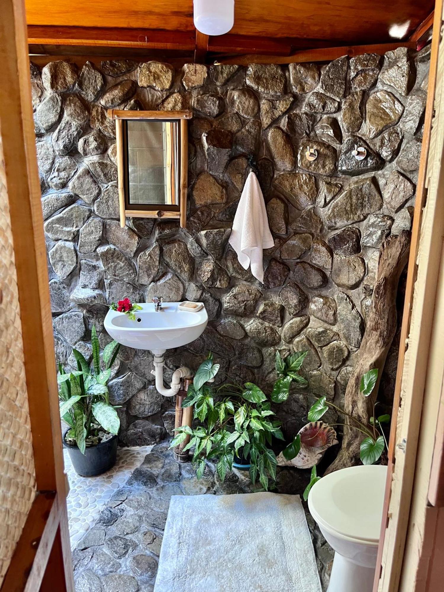 Naveria Heights Lodge Савусаву Экстерьер фото