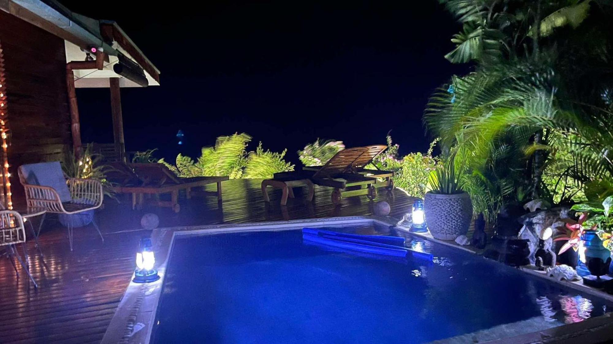 Naveria Heights Lodge Савусаву Экстерьер фото